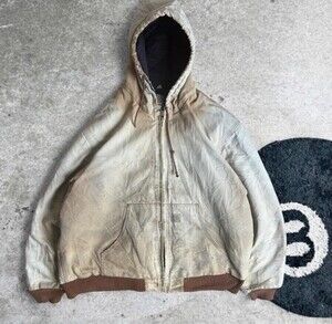 Vintage 2000’s Carhartt Sandstone J130 Workwear Jacket